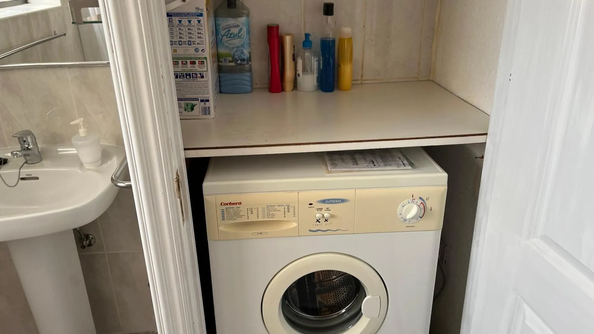 Apartment 17A3 洛斯克里斯蒂亚诺斯 0*,